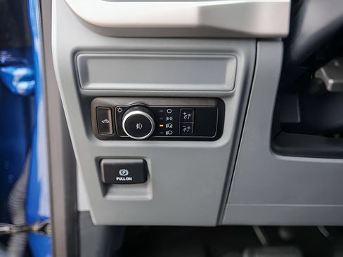 Used 2023 Ford F150 XLT AWD/4WD image 18