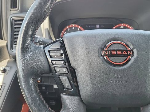 Used 2022 Nissan Frontier Pro-X RWD image 18