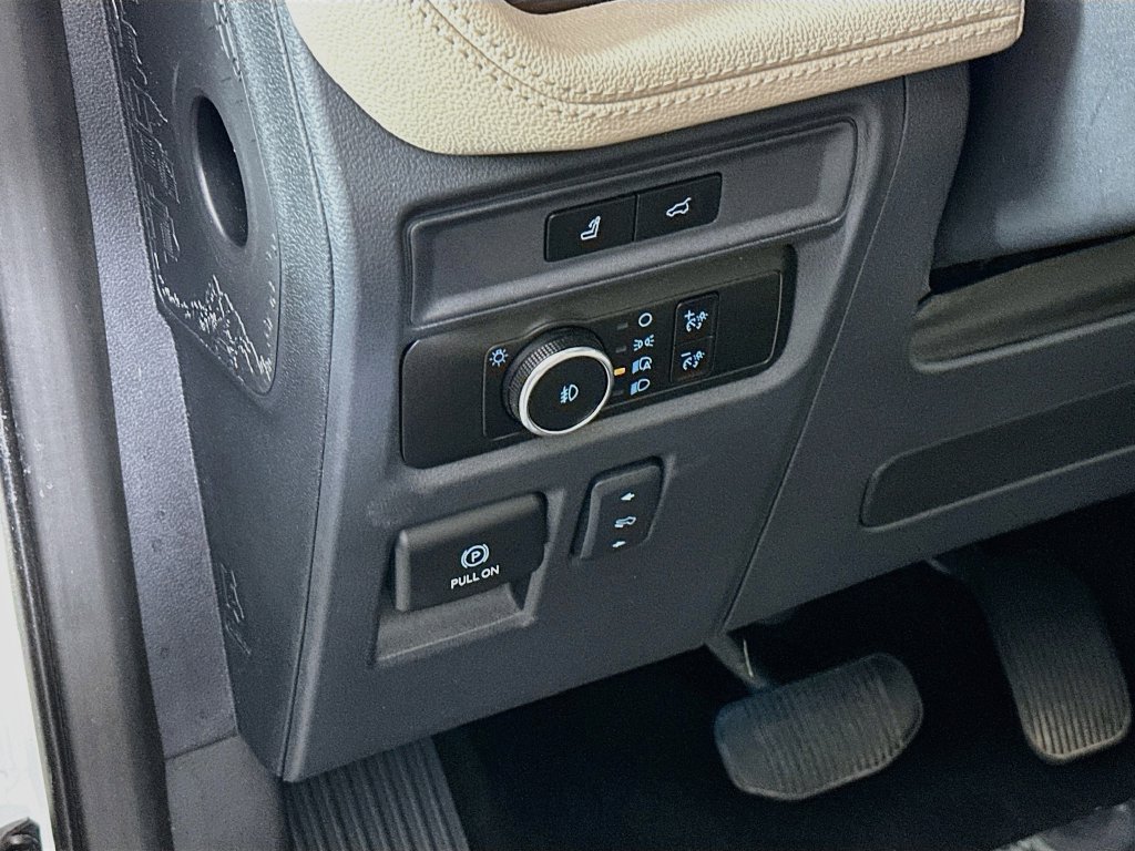 Used 2023 Ford Expedition Limited AWD/4WD image 15