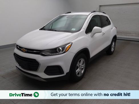 Used 2019 Chevrolet Trax LT w/ LT Convenience Package FWD image 1