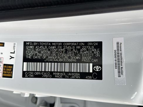 Certified 2024 Toyota Prius XLE image 23