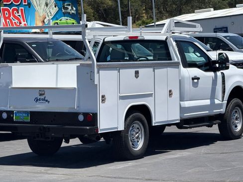 New 2026 Ford F250 XL w/ XL Chrome Package AWD/4WD image 5