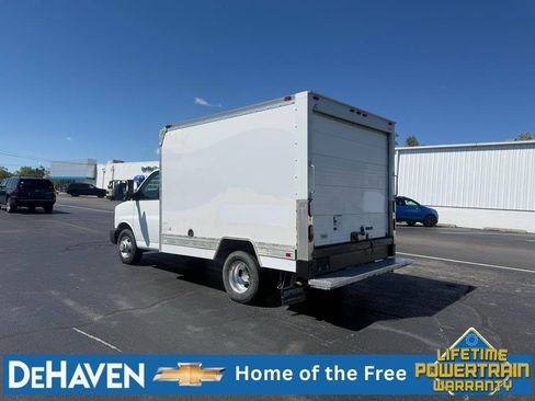Used 2015 Chevrolet Express 3500 RWD image 4