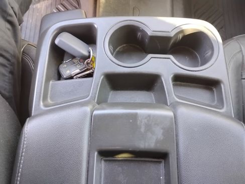 Used 2020 Chevrolet Silverado 1500 LT w/ Texas Edition image 21