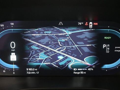 Used 2023 Volvo C40 P8 Recharge Ultimate AWD/4WD image 18