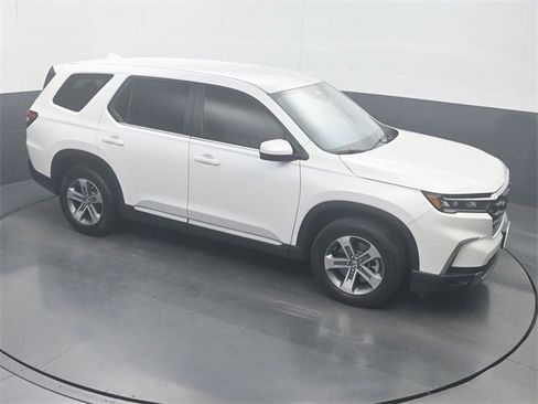 Used 2024 Honda Pilot EX-L image 19