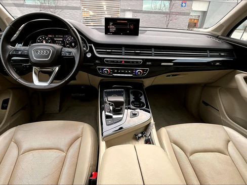 Used 2017 Audi Q7 3.0T Premium Plus image 16
