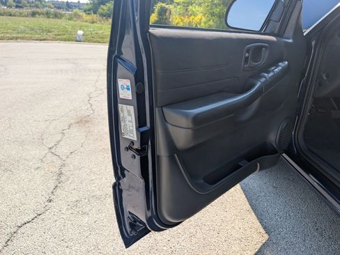 Used 2004 Chevrolet Blazer LS w/ Preferred Equipment Group image 63