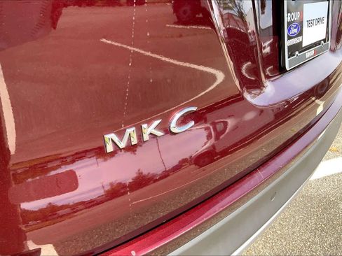 Used 2018 Lincoln MKC Select w/ Select Plus Package AWD/4WD image 31