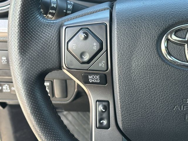 Used 2020 Toyota Tacoma TRD Off-Road w/ TRD Premium Off Road Package AWD/4WD image 15