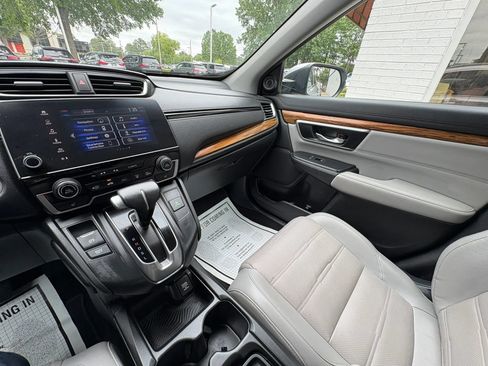 Used 2018 Honda CR-V Touring image 45