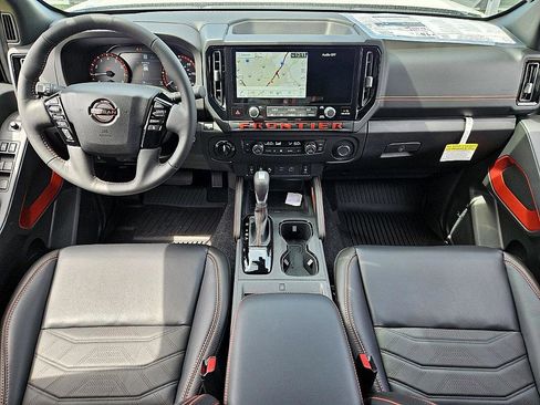 New 2025 Nissan Frontier PRO-4X w/ Pro Premium Package image 10