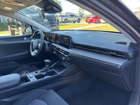 Used 2025 Kia K5 LXS FWD image 10