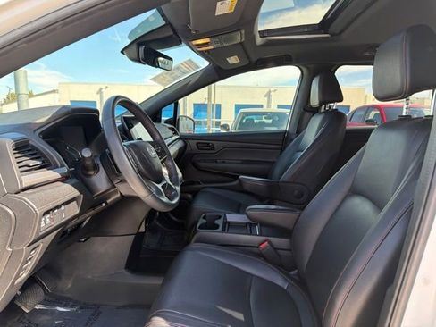 Used 2023 Honda Odyssey Sport image 10