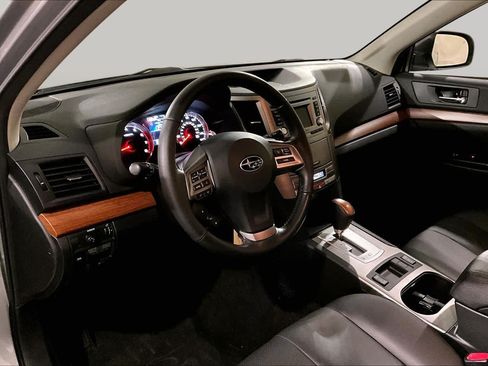Used 2013 Subaru Outback 2.5i Limited AWD/4WD image 16