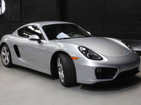 Used 2015 Porsche Cayman RWD image 11