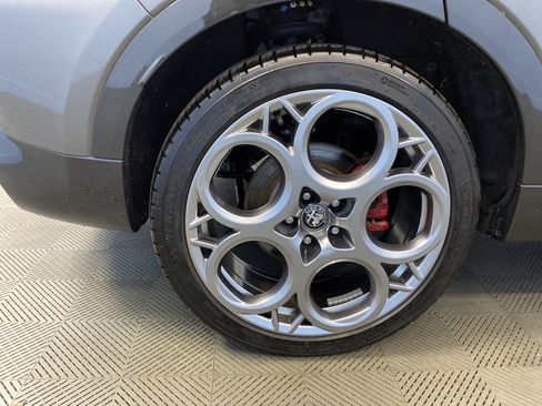 Used 2024 Alfa Romeo Tonale Veloce image 37