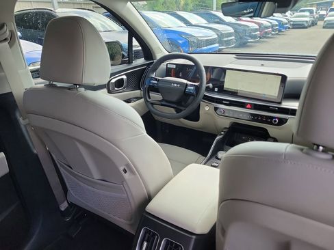 New 2026 Kia Sorento EX w/ EX Premium Package FWD image 13