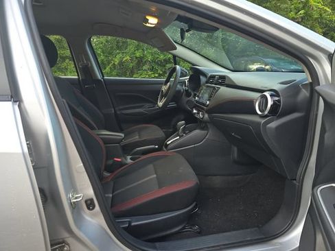 Used 2024 Nissan Versa SR FWD image 28