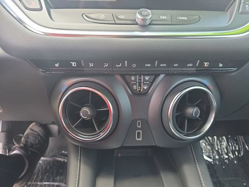 Used 2024 Chevrolet Blazer LT w/ Convenience Package FWD image 24