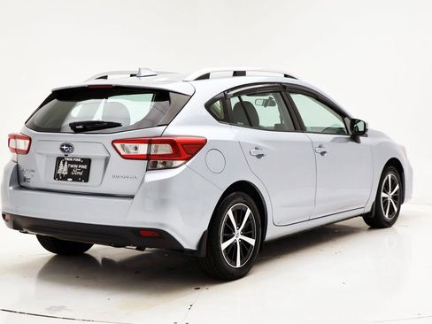 Used 2019 Subaru Impreza 2.0i Premium image 9