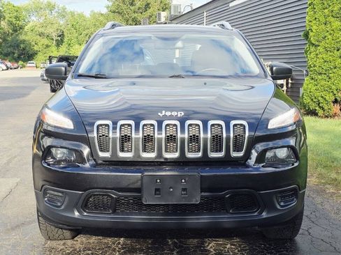 Used 2015 Jeep Cherokee Sport w/ Cold Weather Group AWD/4WD image 9