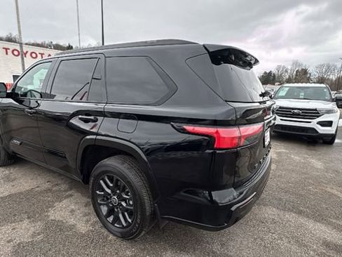 Certified 2024 Toyota Sequoia Platinum image 3