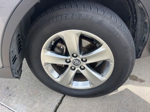 Used 2015 Toyota RAV4 XLE FWD image 26