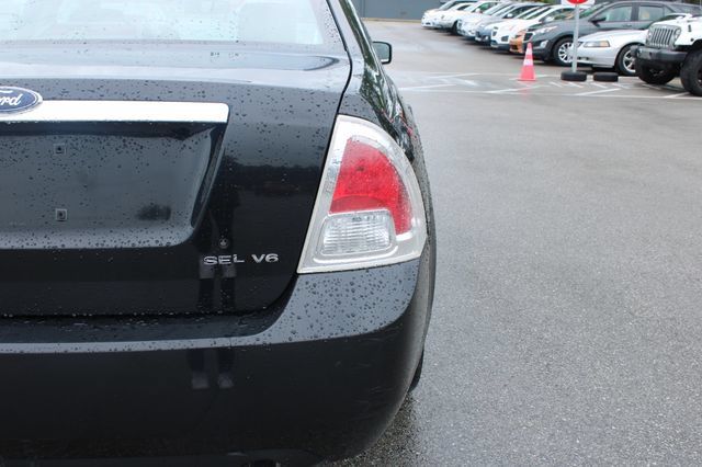 Used 2006 Ford Fusion SEL FWD image 39