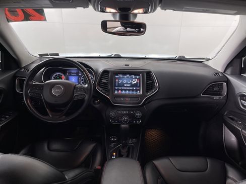 Used 2020 Jeep Cherokee Trailhawk w/ Comfort/Convenience Group image 15