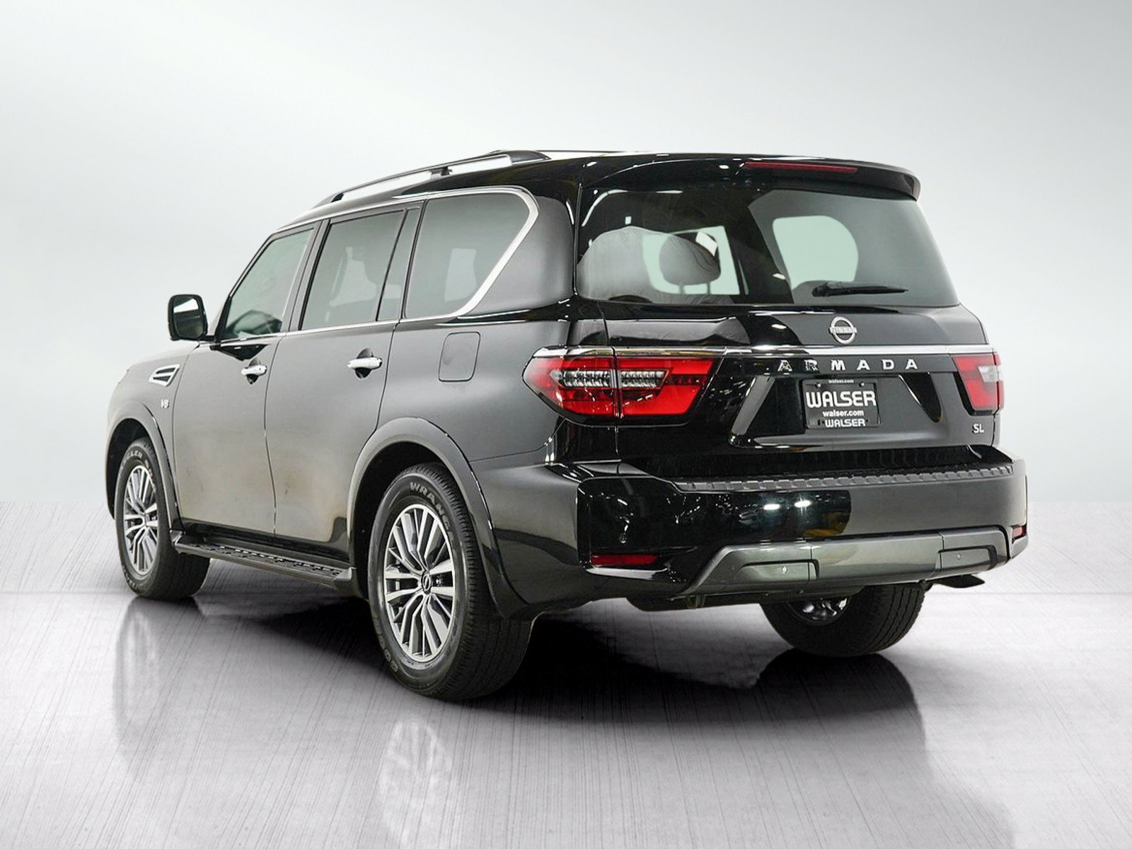 Used 2022 Nissan Armada SL AWD/4WD image 3