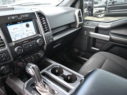 Used 2018 Ford F150 XLT w/ Equipment Group 302A Luxury AWD/4WD image 30