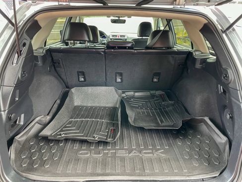 Used 2017 Subaru Outback 2.5i Limited AWD/4WD image 34
