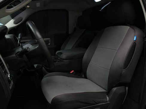 Used 2013 RAM 1500 Express RWD image 16