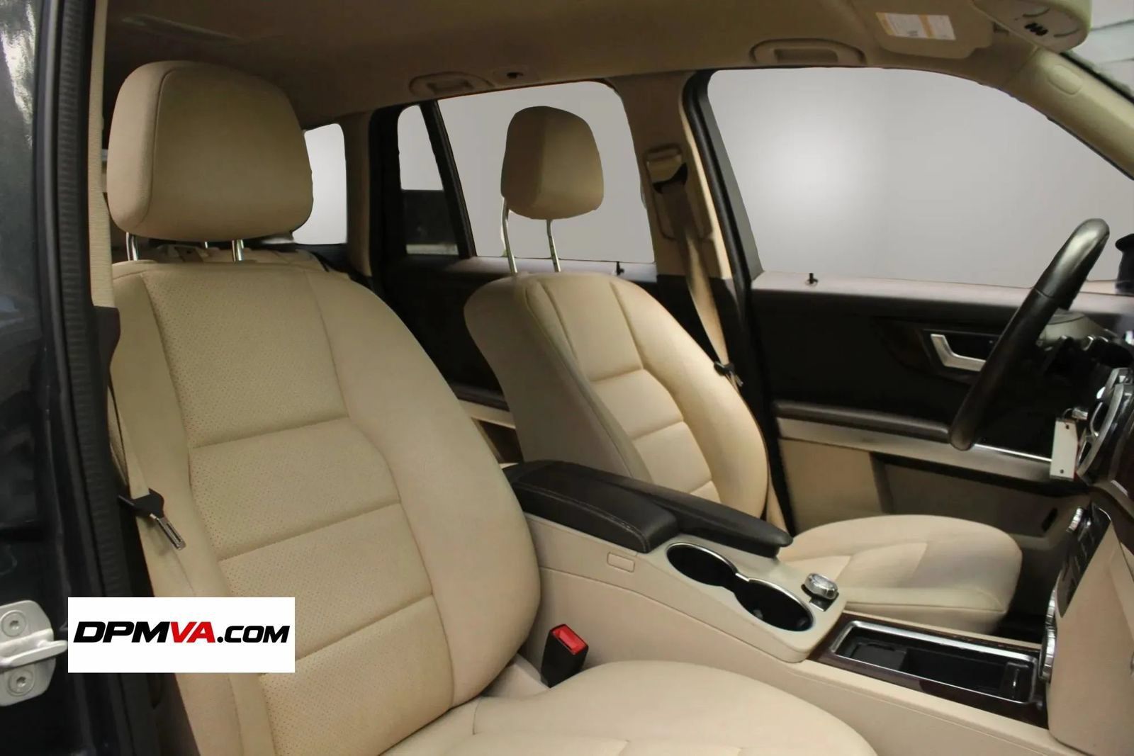 Used 2013 Mercedes-Benz GLK 350 4MATIC w/ Premium 1 Pkg w/o Sunroof image 28