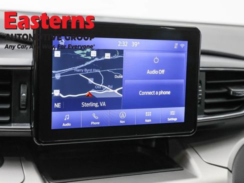 Used 2022 Ford Explorer XLT w/ Equipment Group 202A image 19