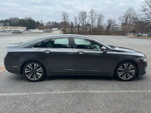 Used 2017 Lincoln MKZ Reserve image 7
