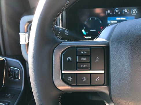 New 2026 Ford F250 Lariat w/ FX4 Off-Road Package image 16