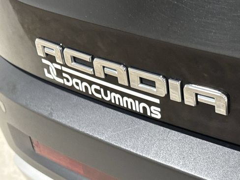 Used 2019 GMC Acadia SLT w/ LPO, Black Accent Package AWD/4WD image 26