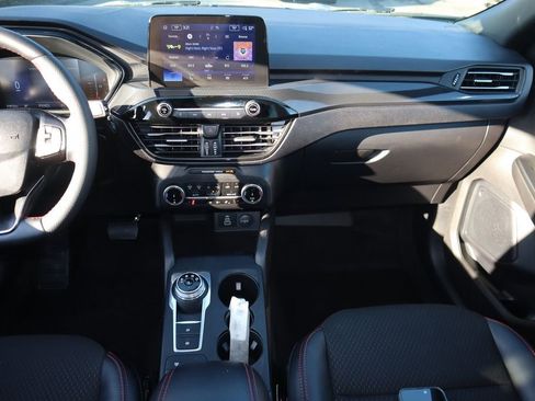 Used 2025 Ford Escape ST-Line Select image 17