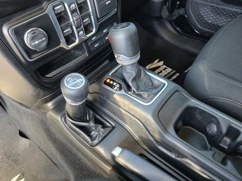 Used 2020 Jeep Wrangler Unlimited Sport image 20