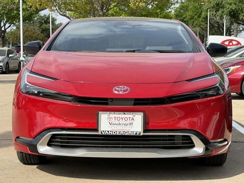 New 2026 Toyota Prius Plug-In Hybrid image 8