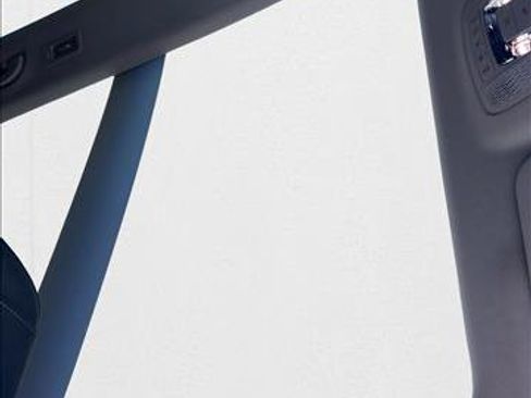 New 2026 Mercedes-Benz GLS 450 4MATIC image 16