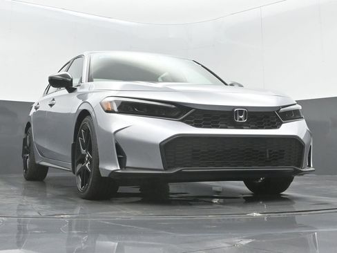 Used 2025 Honda Civic Sport image 4