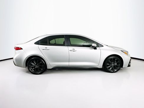 Used 2026 Toyota Corolla SE FWD image 10