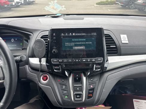 Used 2023 Honda Odyssey EX-L image 18