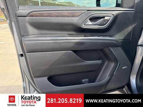 Used 2021 Chevrolet Tahoe Z71 w/ Z71 Signature Package image 9