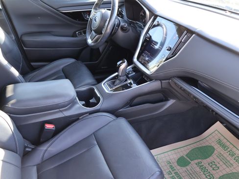 Used 2023 Subaru Outback Limited image 11