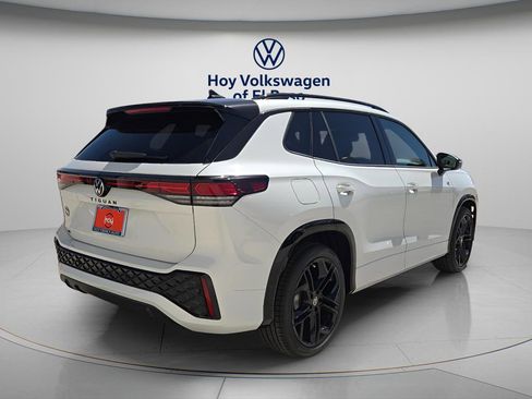 New 2026 Volkswagen Tiguan SE R-Line FWD image 3
