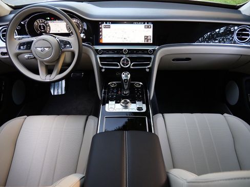 New 2026 Bentley Flying Spur Plug-In Hybrid AWD/4WD image 4